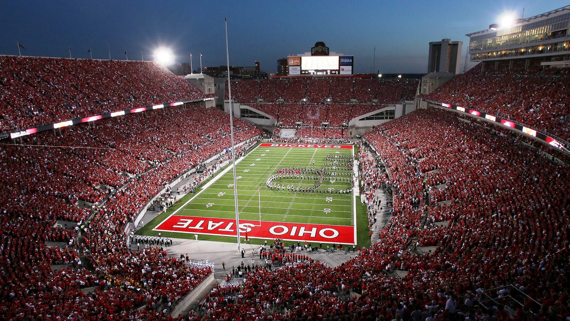 布克一剑封喉，独行侠与老鹰的巅峰对决，谁主沉浮？