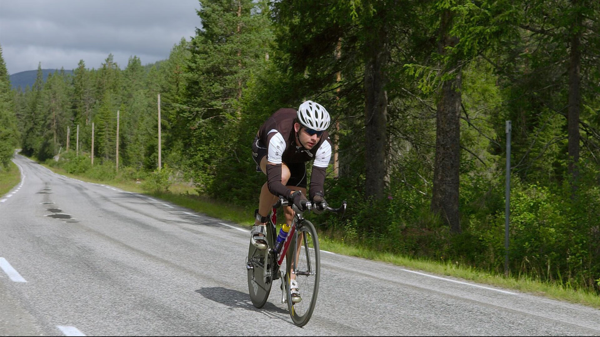 末节风暴,西亚卡姆主宰战局,独行侠险胜广厦的战术密码