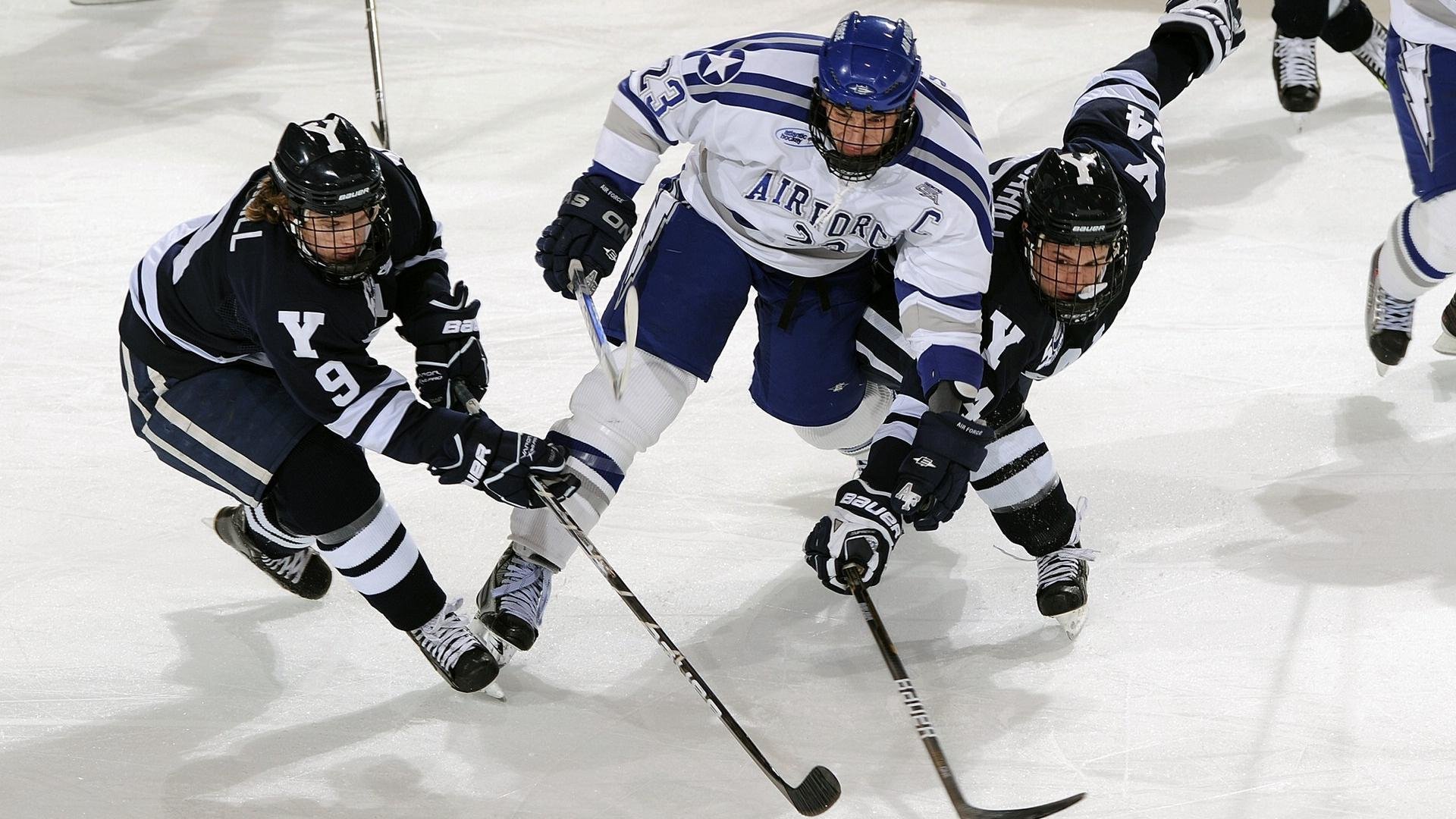 利拉德如鹰击长空，撕裂勇士防线宣告新时代