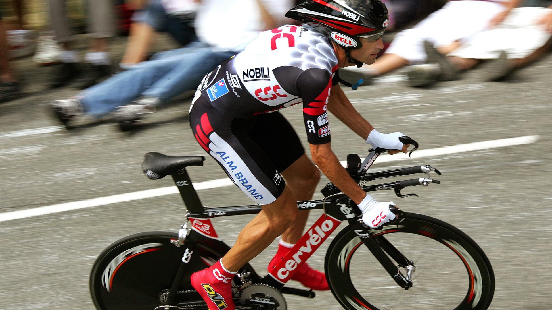 雄鹿横扫快船，保罗刷新纪录，一场定义时代的胜利